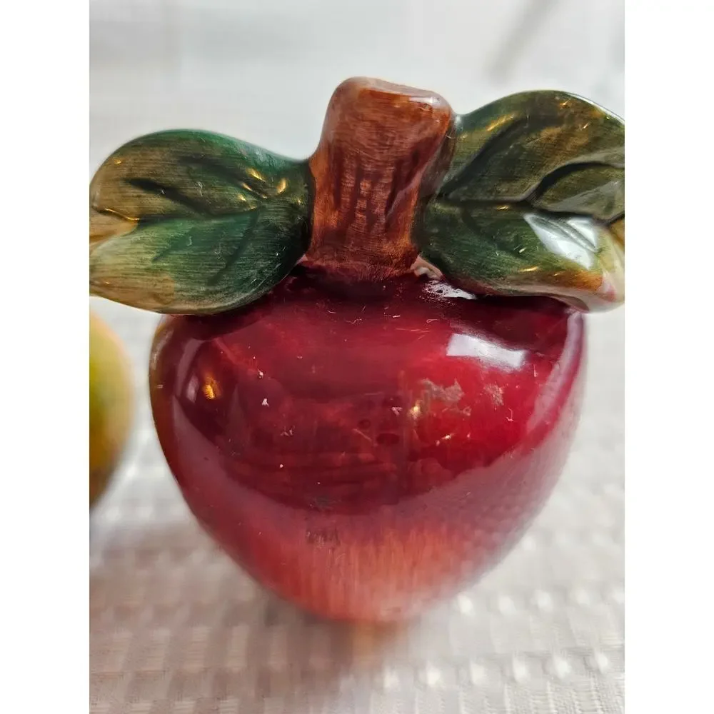 Sonoma By Sakura Apple Pear Salt & Pepper Shaker Fruit Kitchen Decor‎ Ceramic